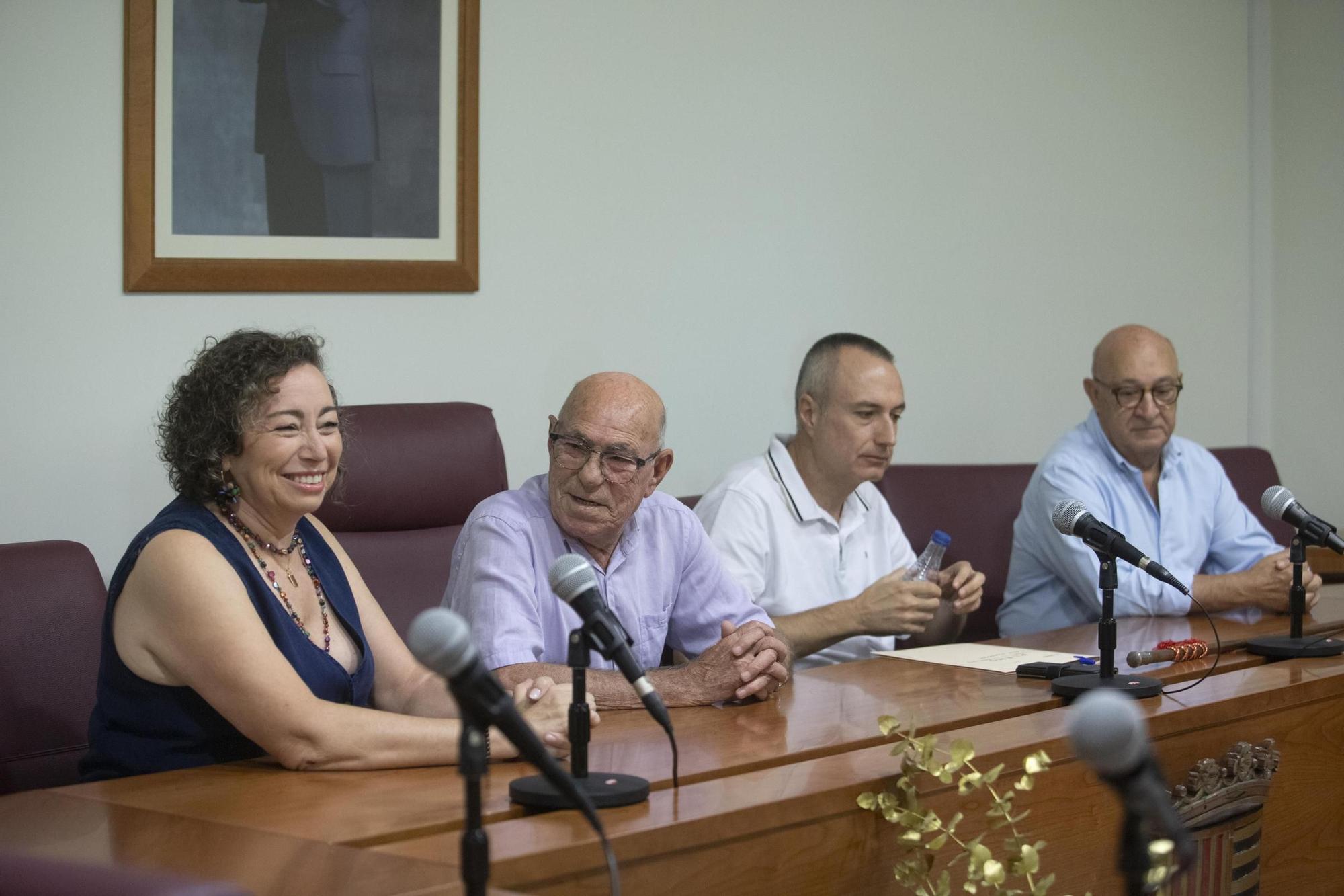 Todas las fotos de la toma de posesión de la nueva alcaldesa de Novetlé