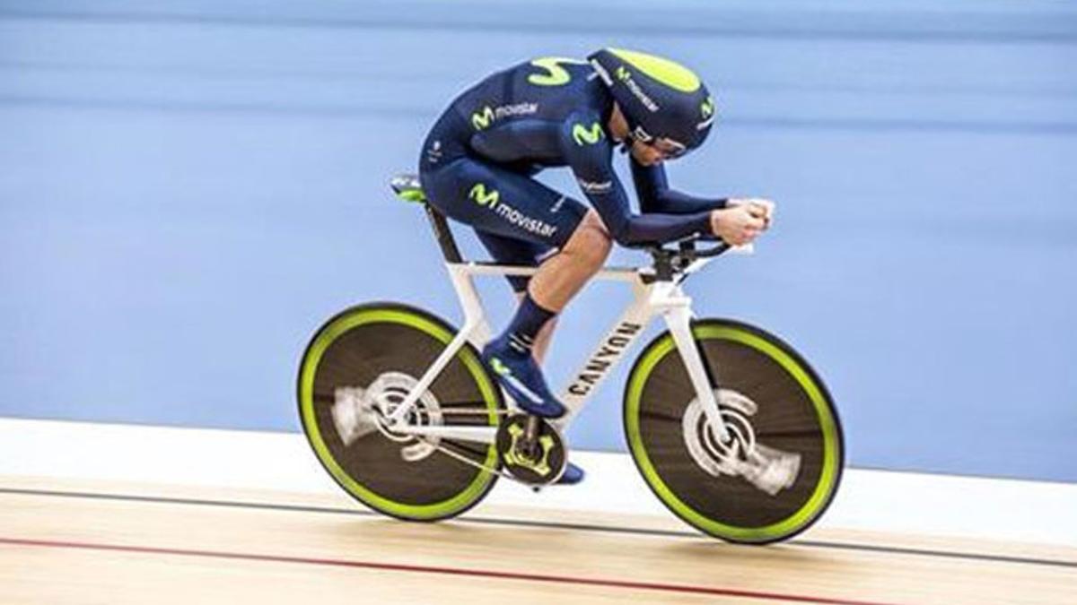 El plusmarquista de la hora Dowsett gana la crono y es líder