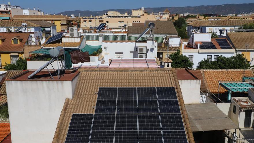 Hacemos Córdoba critica que la Gerencia de Urbanismo siga prohibiendo las placas solares en el casco histórico