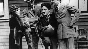 De izquierda a derecha: Pickford, Griffith, Chaplin y Fairbanks.