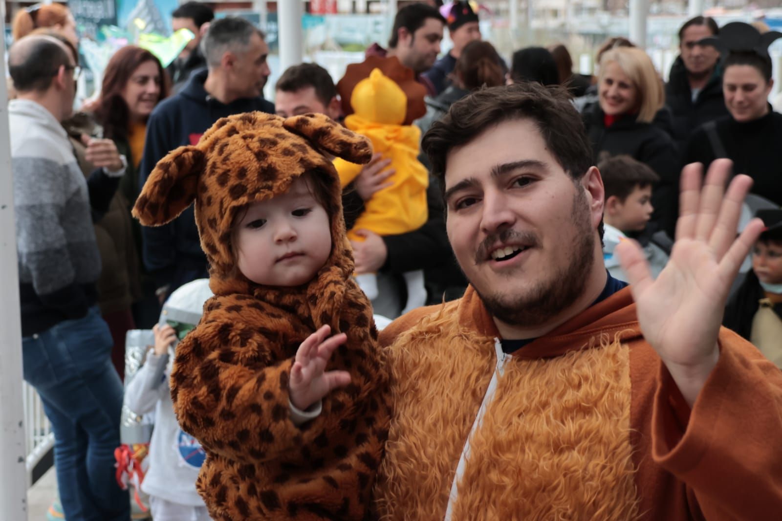 Así fue la fiesta carnavalera en el Santa Olaya (en imágenes)