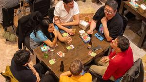 Encuentro de juegos de mesa en la Estación de França de Barcelona. El evento es organizado por Kleff, la comunidad de juegos de mesa más grande de Europa.