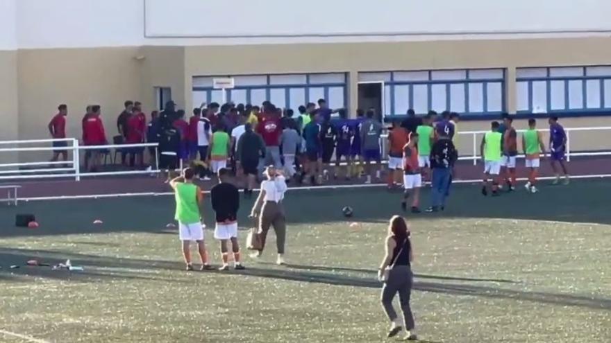 Batalla campal en un partido de juveniles en Canarias