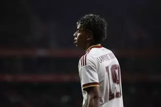 Lamine, muy afectado por los cánticos racistas en el España-Egipto