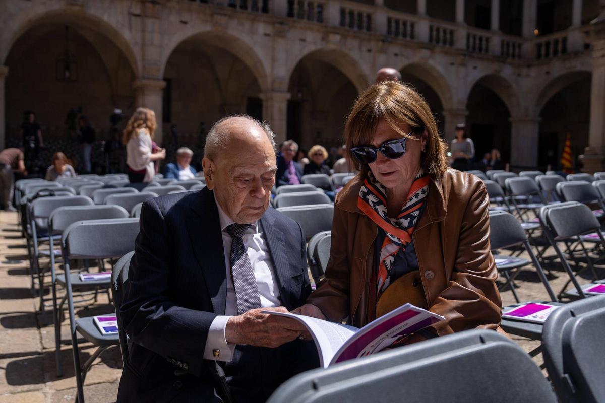 Acto de firma del Pacte Nacional per la Llengua