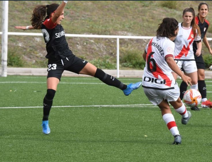 Paula Fernández, en el duel contra el Sevilla