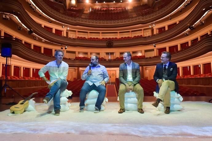 13-11-2019 LAS PALMAS DE GRAN CANARIA. Presentación de 'Donde mueren los ríos' en homenaje a Antonio Lozano, en el Teatro Pérez Galdós  | 13/11/2019 | Fotógrafo: Andrés Cruz