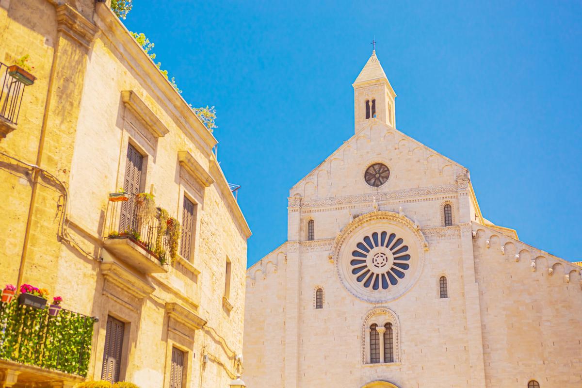 No se necesita mucho tiempo para recorrer el casco antiguo de Bari.