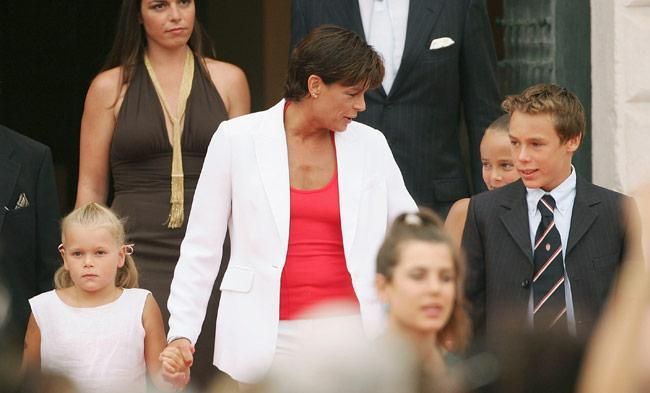 Camille Gottlieb y Estefanía de Mónaco, en 2005