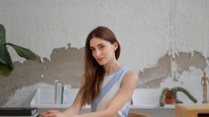La escritora Laura Gost, en una imagen promocional
