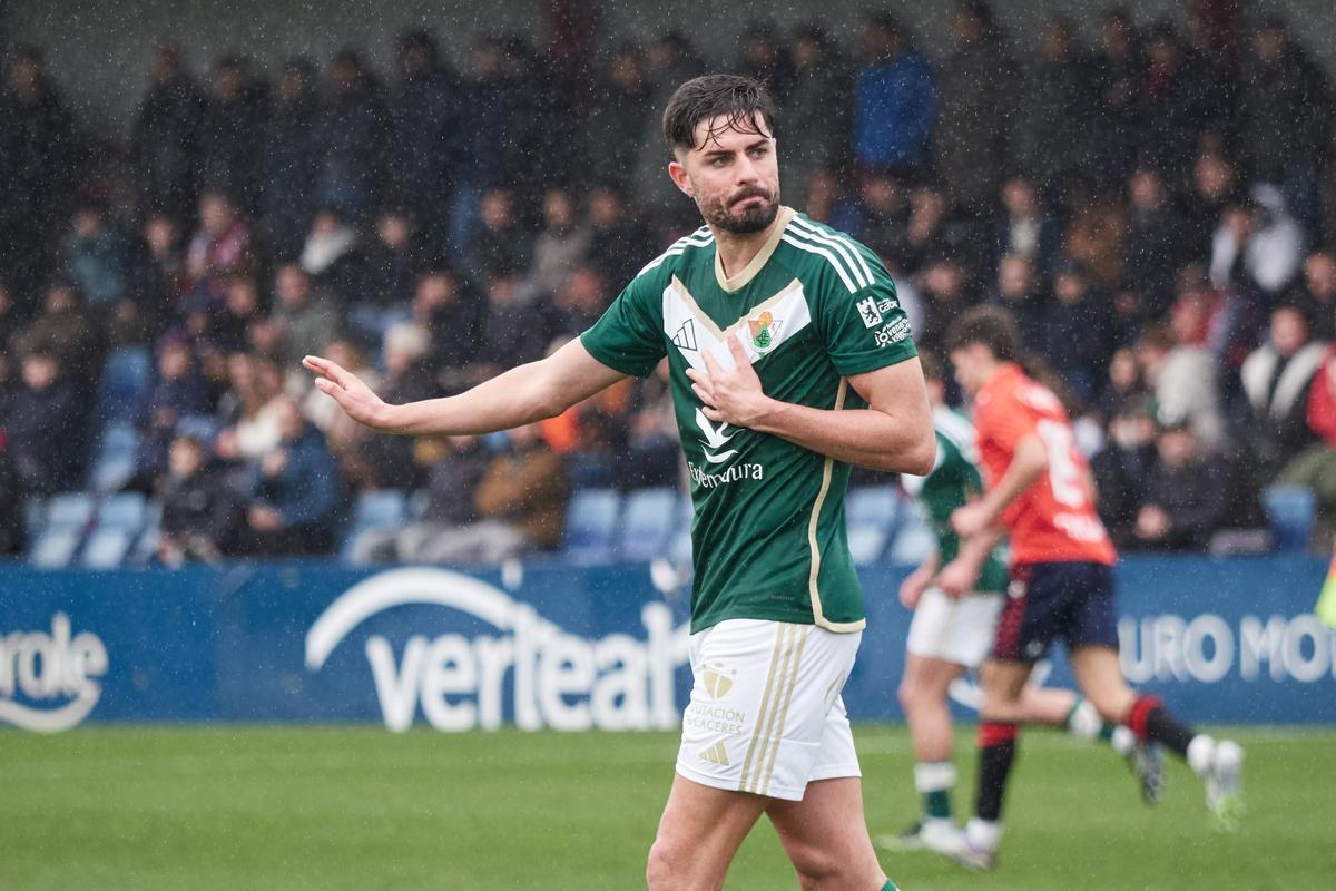 Las imágenes del Osasuna Promesas - Cacereño