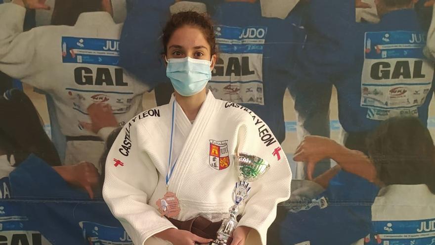 Miriam Silvares, del Judo Morales, suma un nuevo éxito a su palmarés