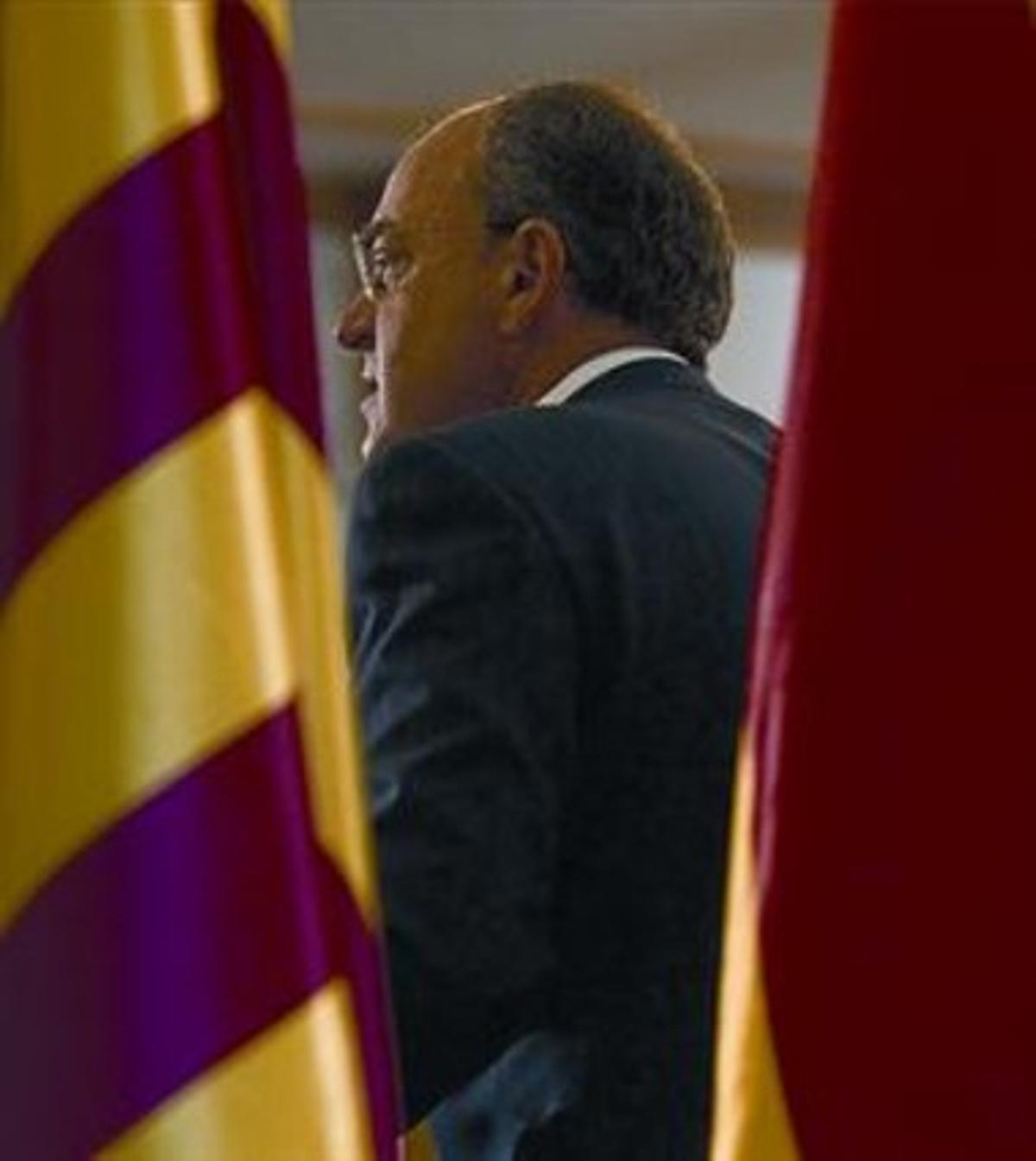 El president extremeny, José Antonio Monago, ahir, a Barcelona. El president extremeny, José Antonio Monago, ahir, a Barcelona.