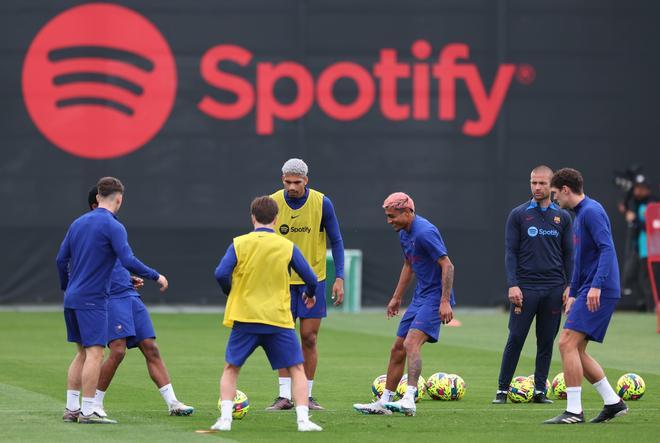 Último entrenamiento del FC Barcelona antes del clásico ante el Real Madrid