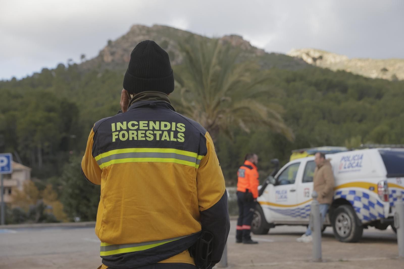 FOTOS | Dan por controlado el incendio de Andratx