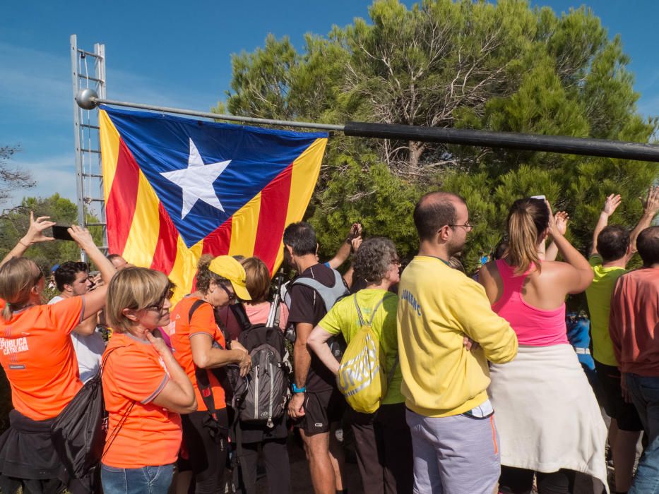 Així s'ha aixecat l'estelada al Collbaix