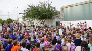 Un problema informático retrasa el cheque-libro en San Antonio de Benagéber que podrá tramitarse a partir de hoy