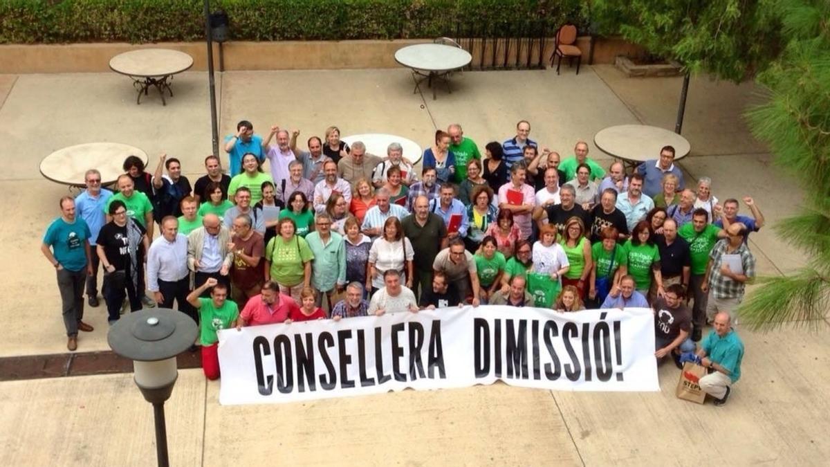 Pancarta compartida por Vicent Mauri en redes sociales.