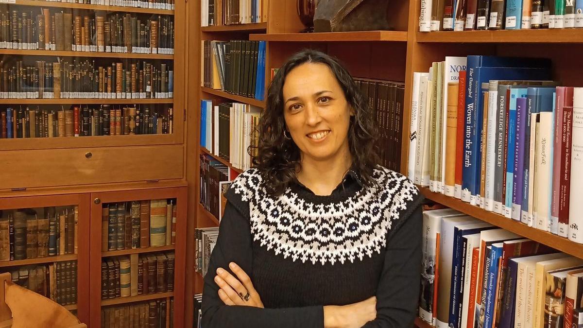 Inés García López ja té en cartera la traducció d’una altra saga, la d’Egil, probablement per a l’any vinent / Arxiu particular