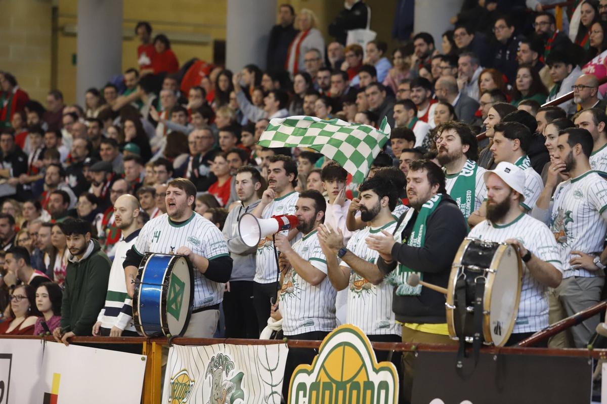 El Coto baloncesto Córdoba - Insolac Caja87, en imágenes
