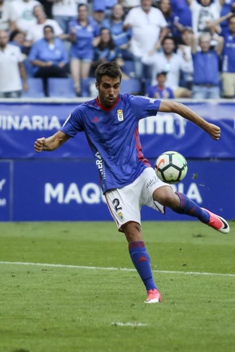 El partido entre el Real Oviedo y el Rayo Vallecano, en imágenes