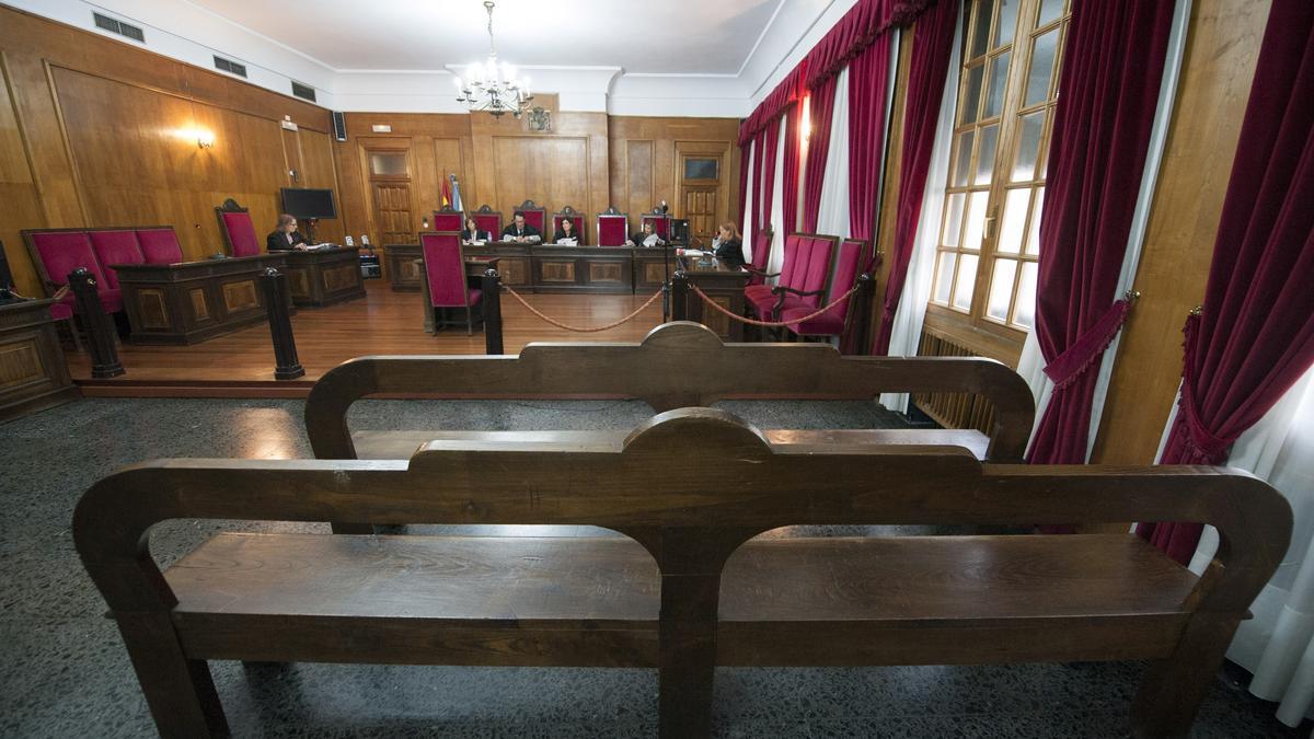 Sala de vistas de la Audiencia Provincial de Ourense, donde se celebrará el juicio.