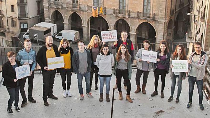 Candidats que integren la llista de Fem Manresa, encapçalada per Roser Alegre