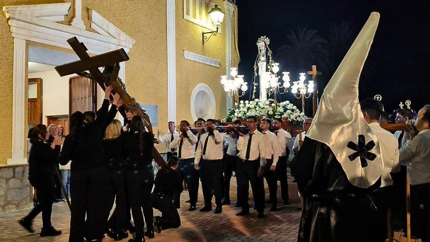Corvera huele a azahar y a Viernes Santo
