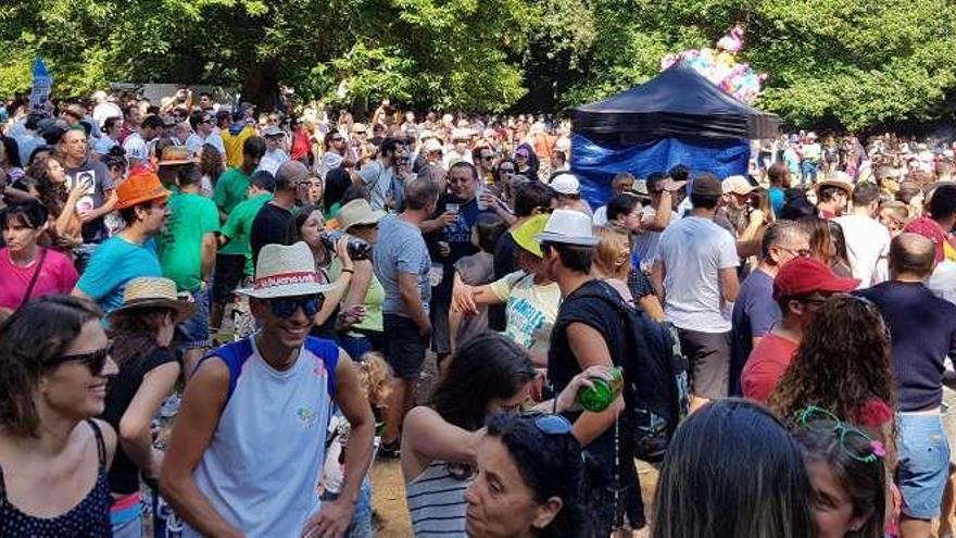 Mucho ambiente en la alameda de Porcía (El Franco) para celebrar los Remedios.