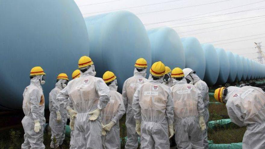 Comienzan a pavimentar el recinto de Fukushima para reducir la radiación