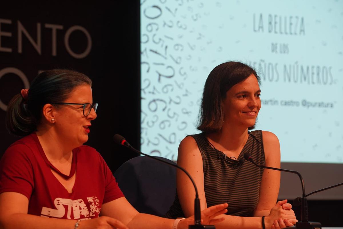 Almudena Martín Castro, durante su conferencia en Zamora.