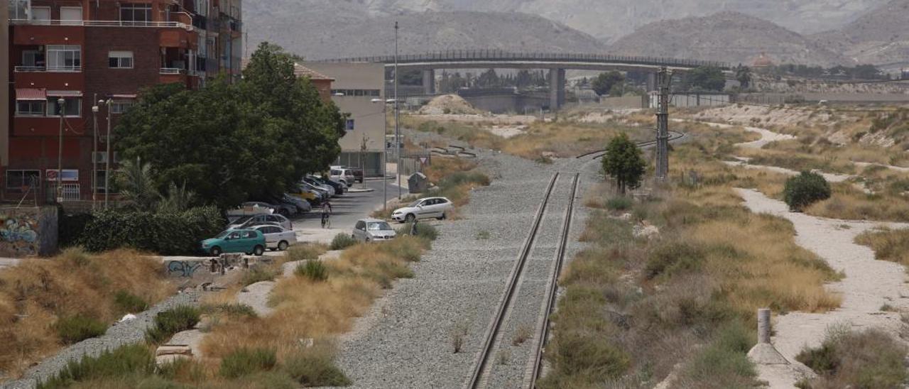 La Generalitat rectifica y acabará la Vía Parque pero aún carece de proyecto