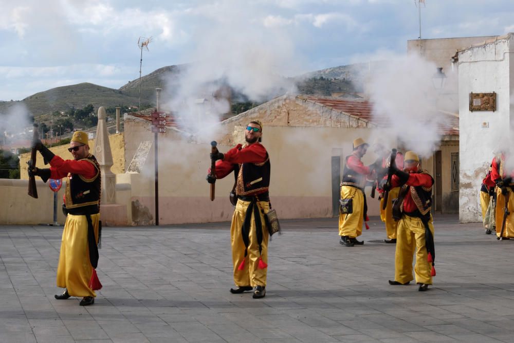 Los Moros y Cristianos se despiden de los cargos festeros de 2019 y dan la bienvenida a los de 2020