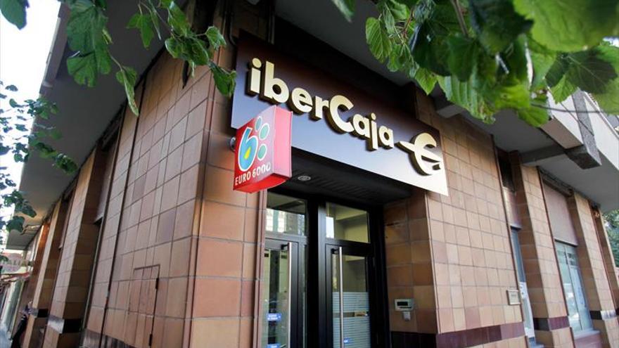 La mayoría sindical pide la retirada del ajuste laboral en Ibercaja Banco
