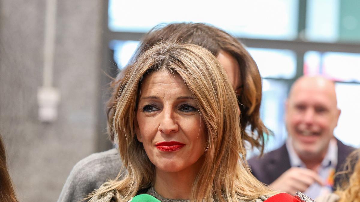 La vicepresidenta segunda y ministra de Trabajo y Economía Social, Yolanda Díaz, atiende a los medios de comunicación tras el debate 'Presente y futuro del trabajo en el turismo' durante FITUR 2026, en IFEMA, a 23 de enero de 2026, en Madrid (España). La