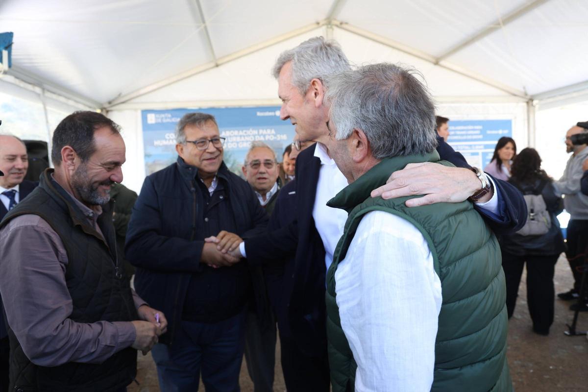 Alfonso Rueda en O Grove: una visita con mucha chicha política