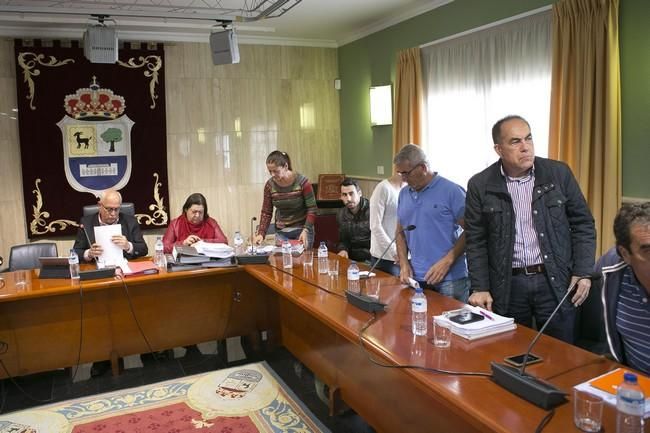 Pleno en el Ayuntamiento de La Oliva (25/02/2016)