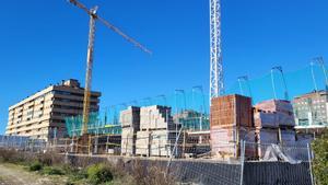 Promoción de Grupo Ferrocarril en construcción, en El Quiñón (Sesaña), en el barrio que proyectó El Pocero