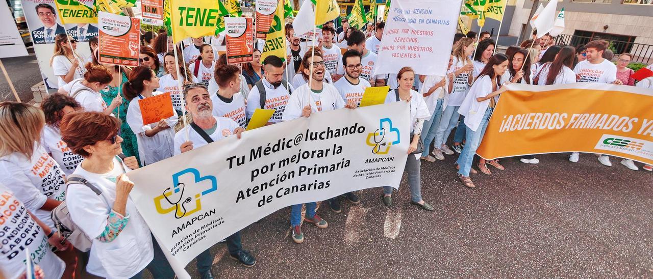 Manifestación de médicos en Canarias.