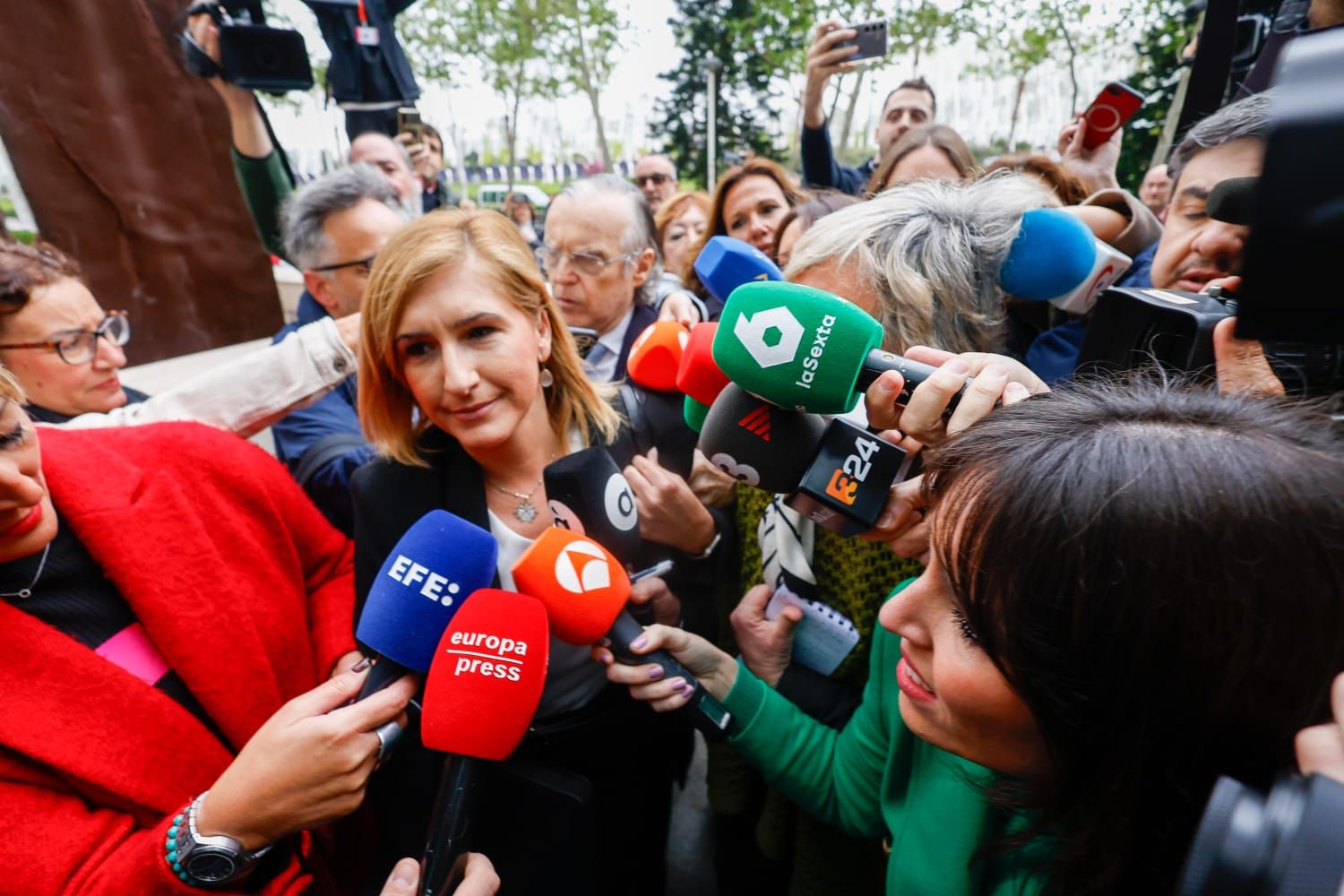 La llegada de la exconsellera Pradas y Argüeso para declarar como imputados por la gestión de la dana