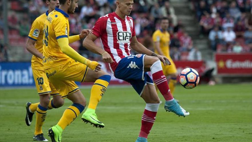 El Girona pincha y el Getafe se aproxima al ascenso directo