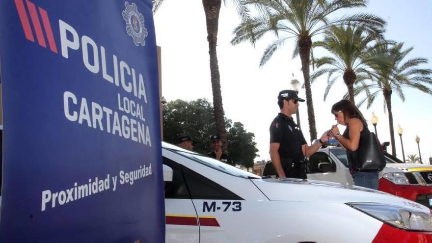 Medio centenar de controles de alcoholemia a peatones