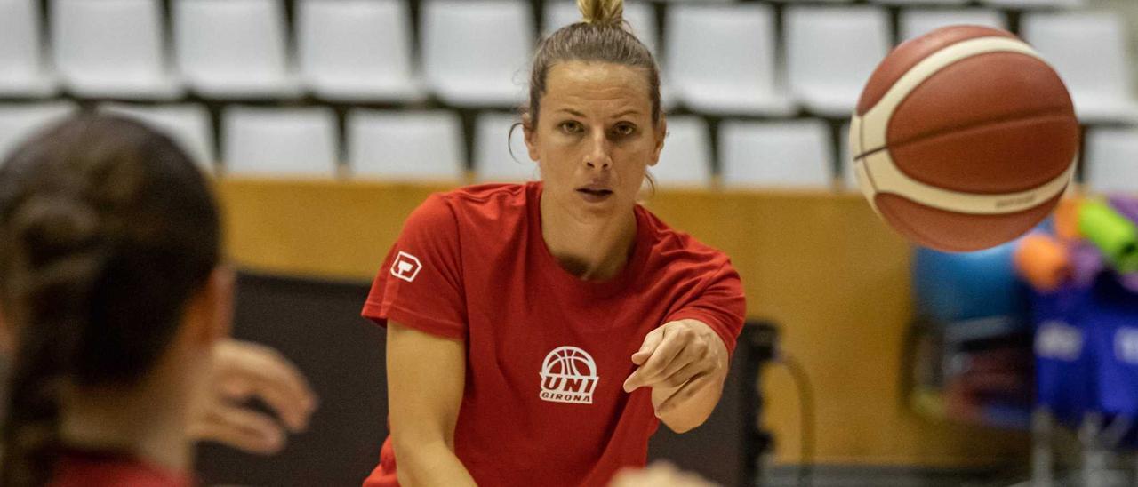 Sandra Ygueravide, dimarts, en el primer entrenament de l'Spar Girona.