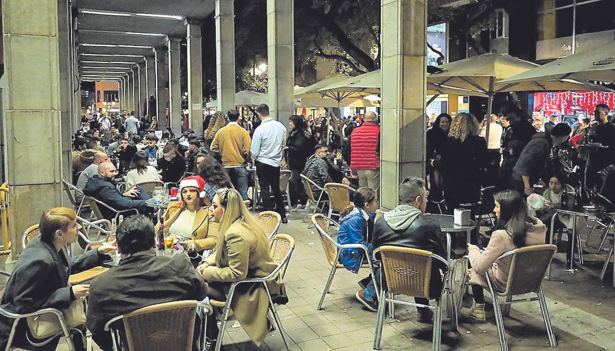 Imagen de la plaza Santa Clara en Nochebuena.