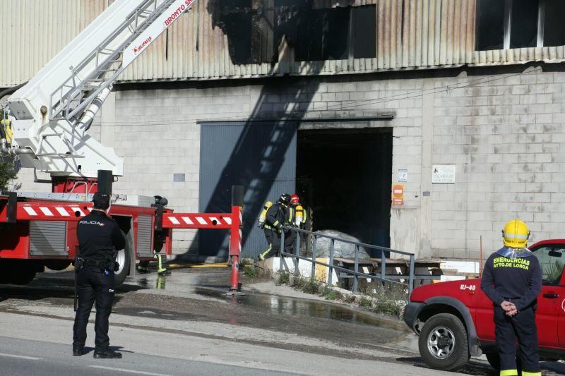 Arde una nave de curtido de pieles en Lorca