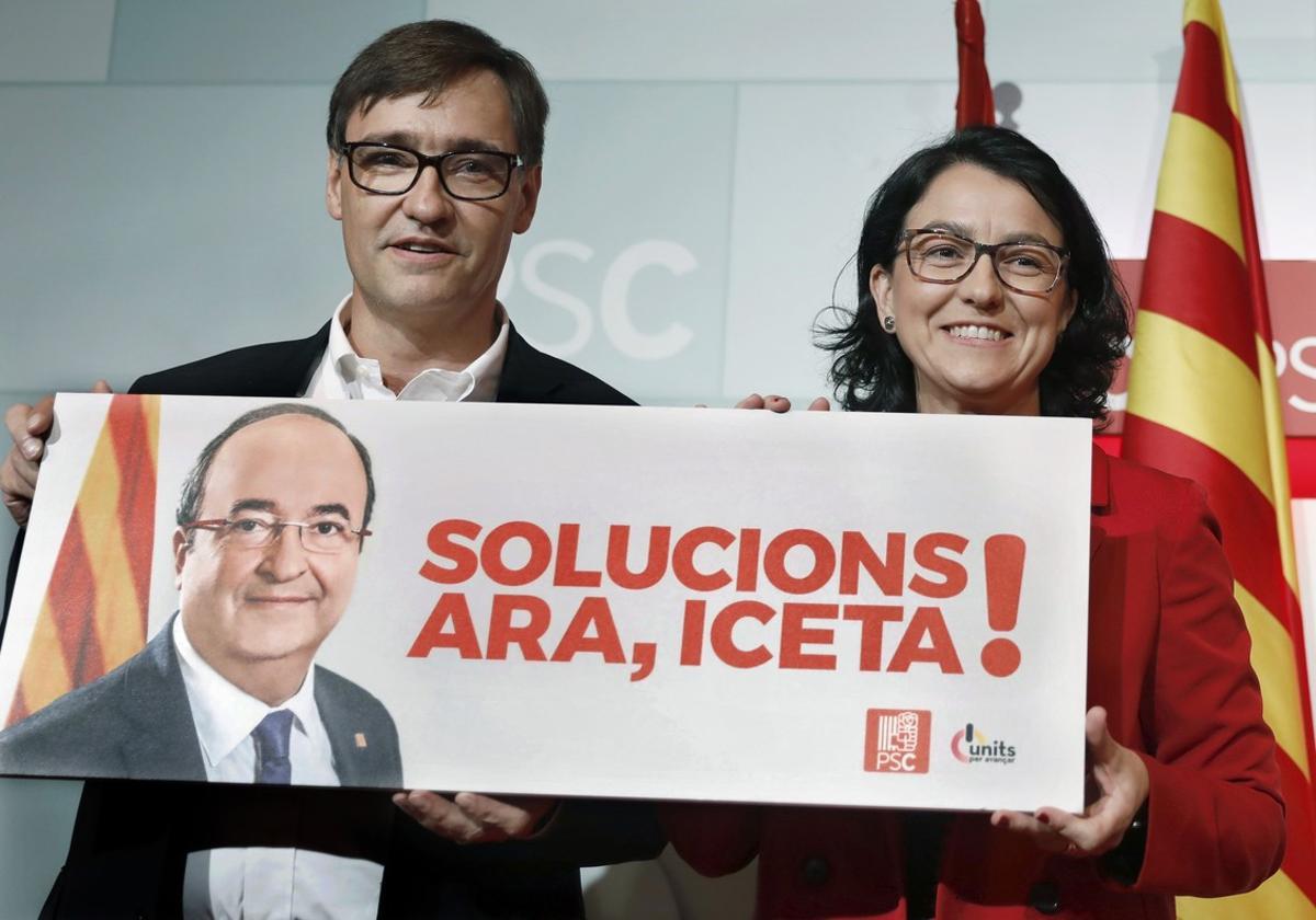 GRAF2519. BARCELONA, 20/11/2017.- El director de campaña del PSC, Salvador Illa y la portavoz, Eva Granados, presentaron este mediodía el programa de los socialistas catalanes para las elecciones del 21 de diciembre. EFE/Andreu Dalmau. GRAF2519. BARCELONA, 20/11/2017.- El director de campaña del PSC, Salvador Illa y la portavoz, Eva Granados, presentaron este mediodía el programa de los socialistas catalanes para las elecciones del 21 de diciembre. EFE/Andreu Dalmau.