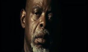 Tràiler del documental en què Santiago Zannou, director d’’El truco del manco’, ret homenatge al seu pare.