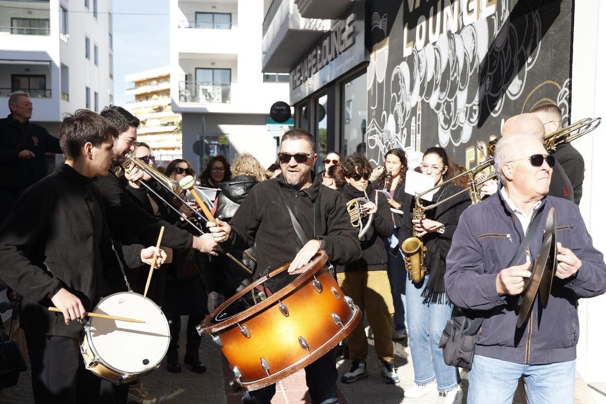La Agrupació Musical Cultural de Teulada celebra su cuarto premio en esta lotería de Navidad
