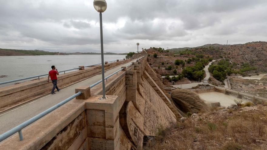 La CHS repara el embalse de Santomera sin dragar la presa