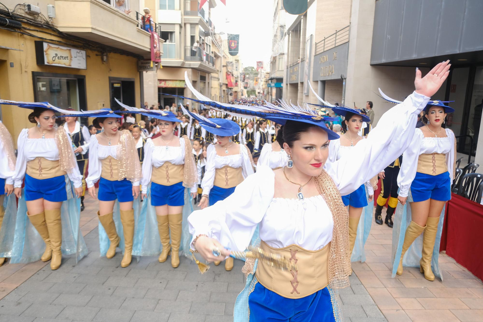 Así ha sido la Entrada Cristiana de las fiestas de Petrer